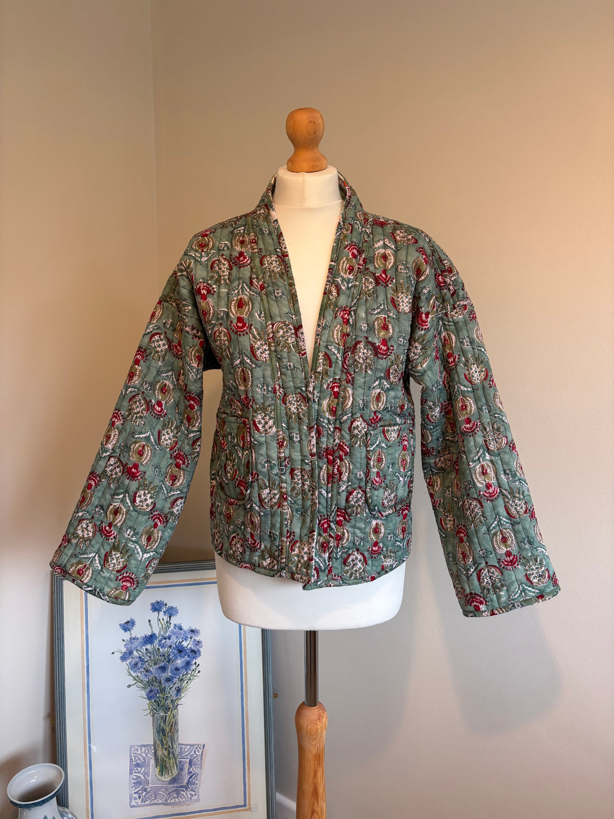 Meadow Reversible Cotton Quilted Jacket in White Florals