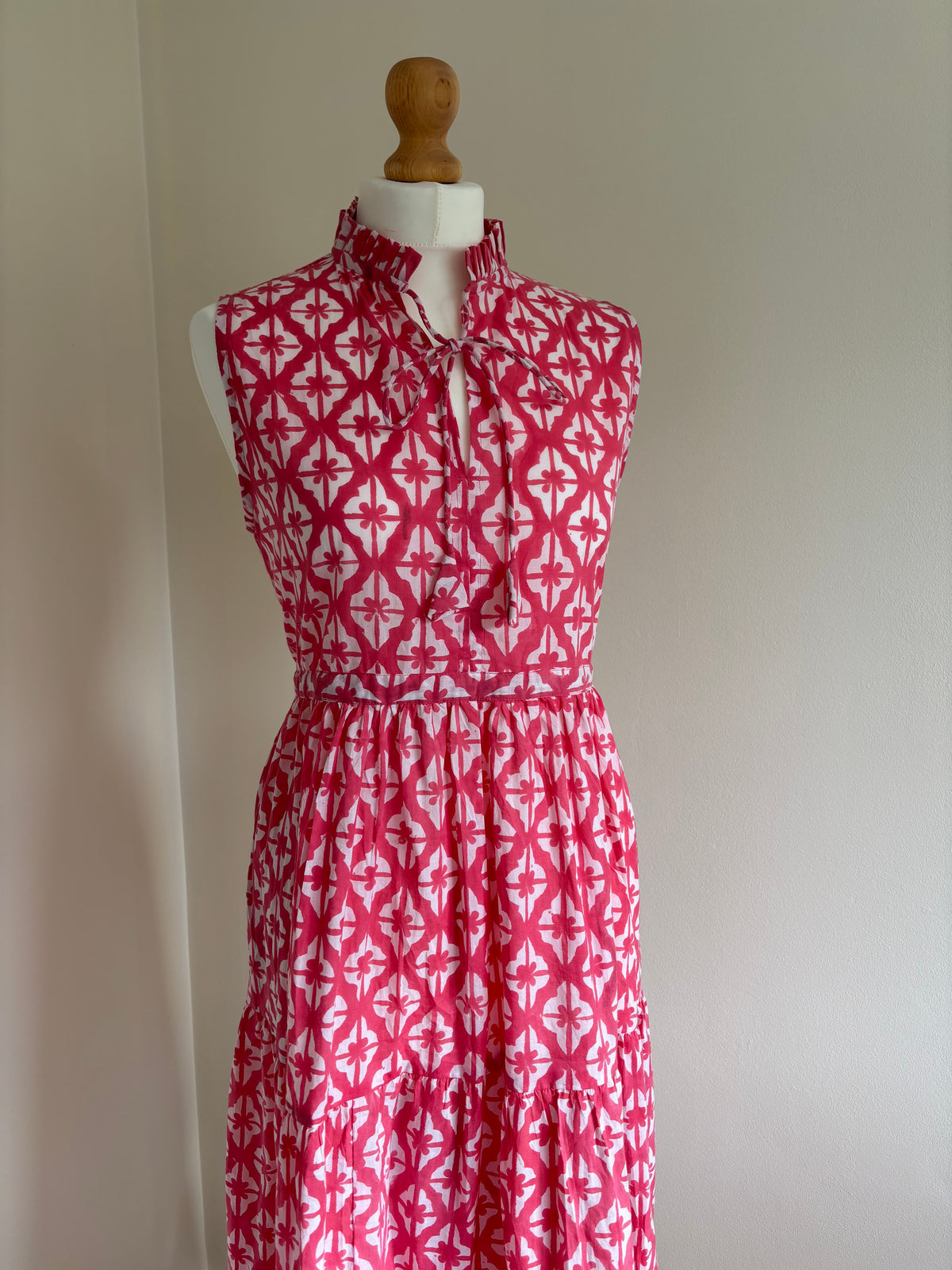Poppy Sleeveless Block Print Cotton Dress in Pink