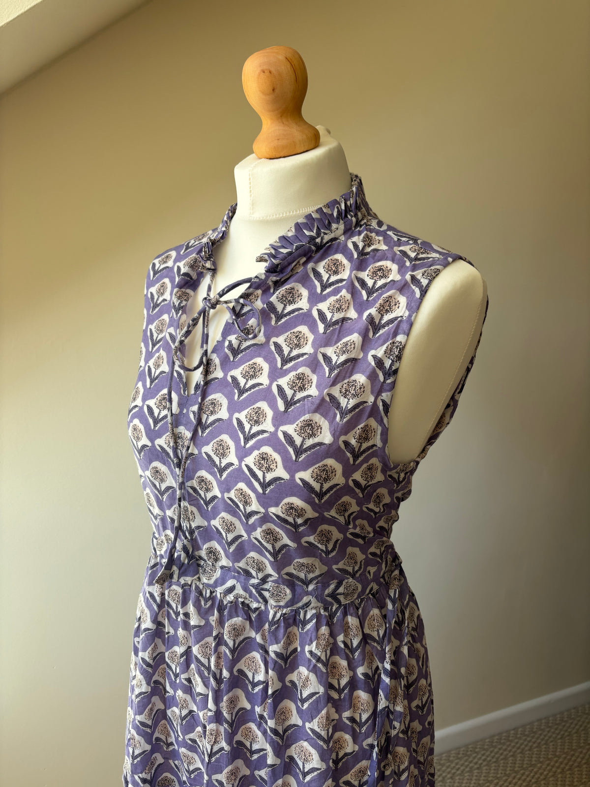 Poppy Sleeveless Block Print Cotton Dress in Lavender