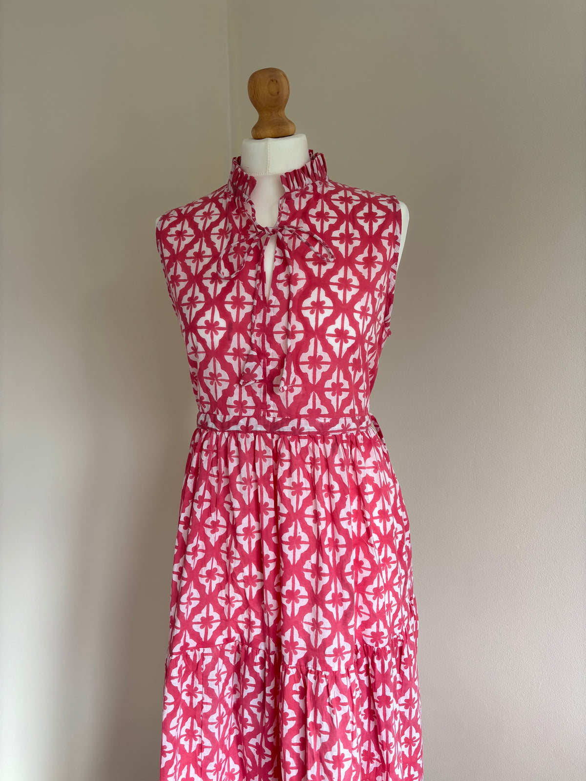 Poppy Sleeveless Block Print Cotton Dress in Pink